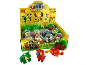 BRICKS BUILDING BLOCKS IN SURPRISE BALL (12 pcs)