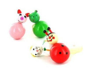 CHEERFUL WOODEN WHISTLES (24 pcs)