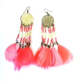 Ibiza Style Earrings with Feather and Beads Peach (1 pc)