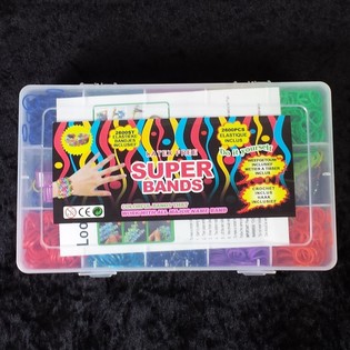 2,600 Super Bands / Loom Bands in Large Box (Pack of 6)